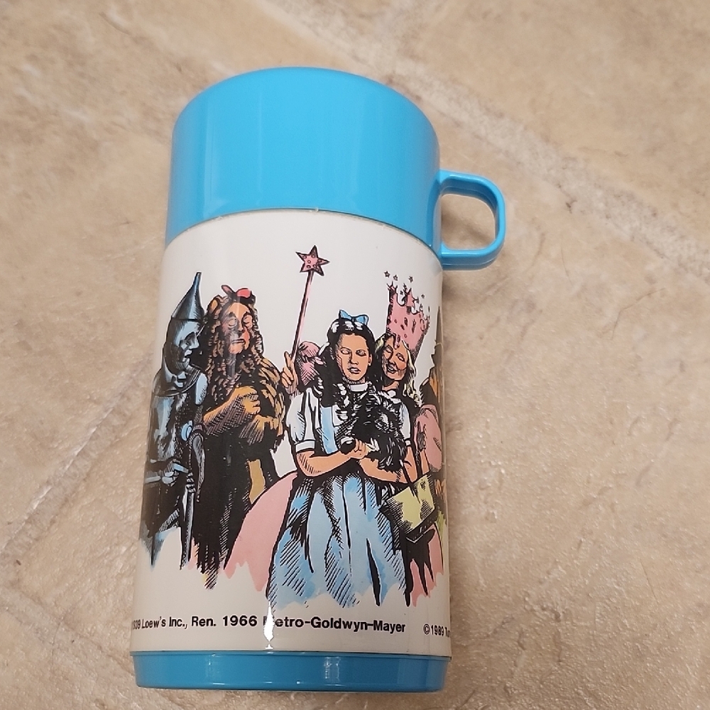 Vintage Blue and White Wizard of Oz Mug